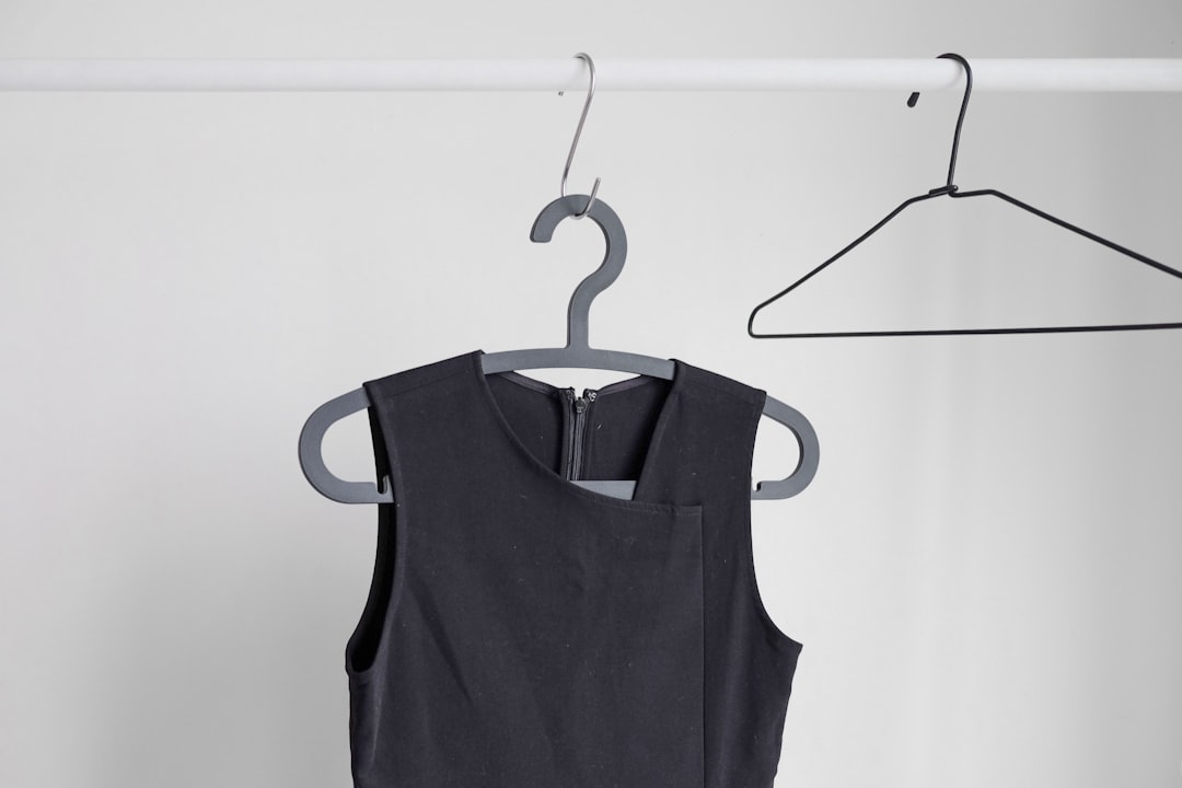 The Art of Thrifting: Unearthing Hidden Gems in Second-Hand Fashion